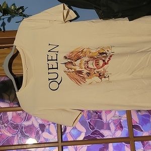 Queen T-shirt